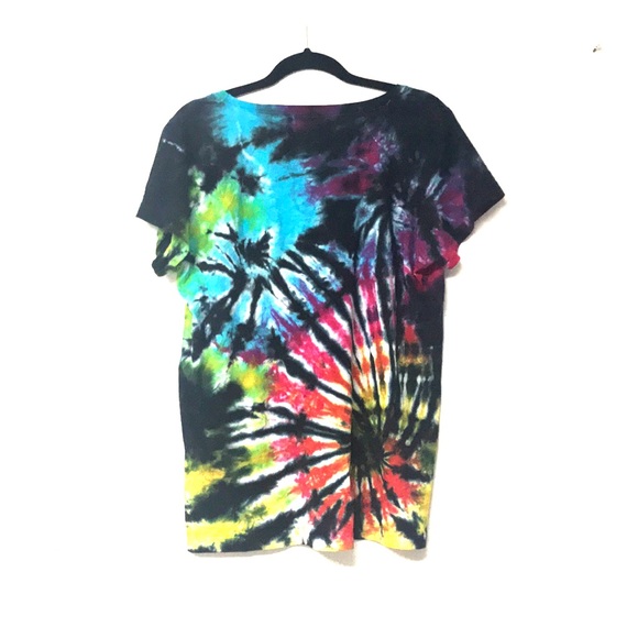 Tie Dye Shirt 💜❤️🧡💛💙💚🖤 - Picture 2 of 5